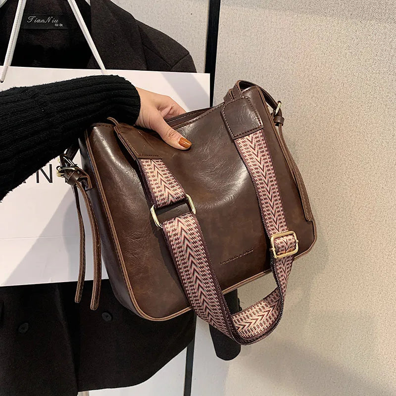 Shoulder Bags