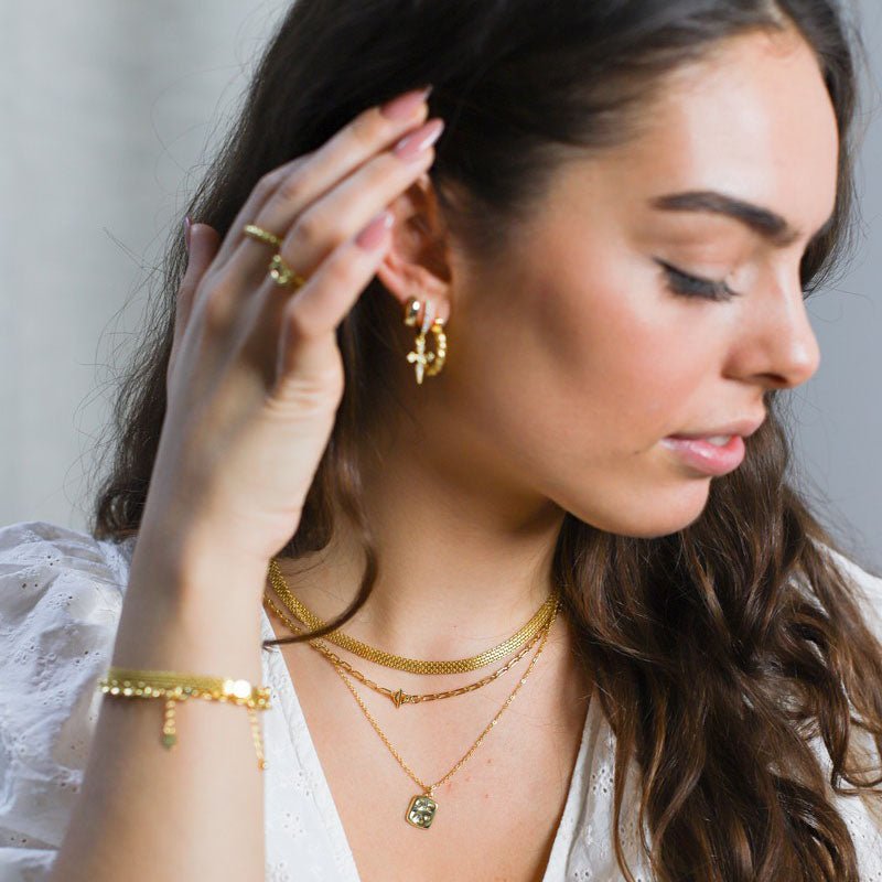 BO NECKLACE