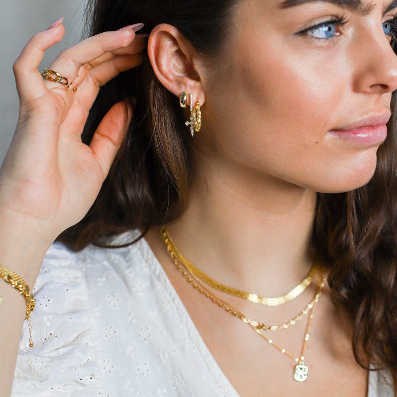 BRAIDED HOOPS