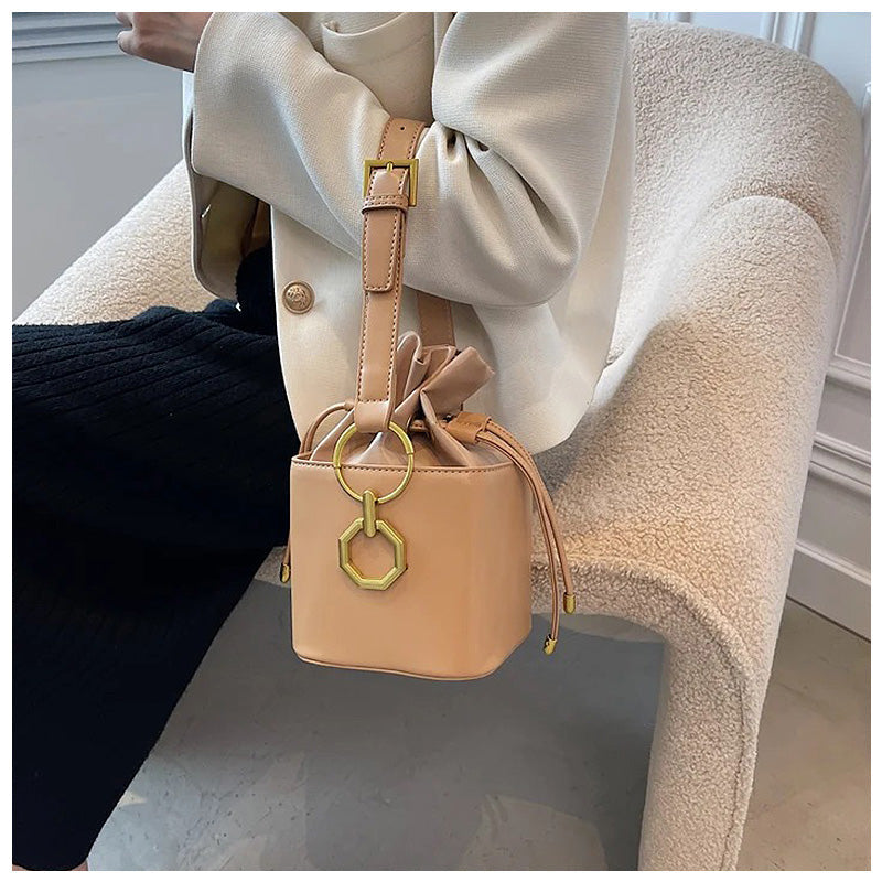 The Quinn Handbag