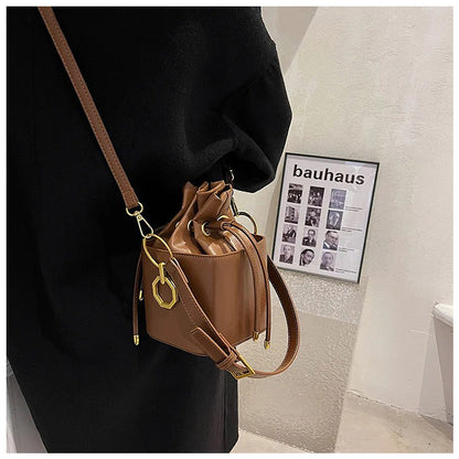 The Quinn Handbag