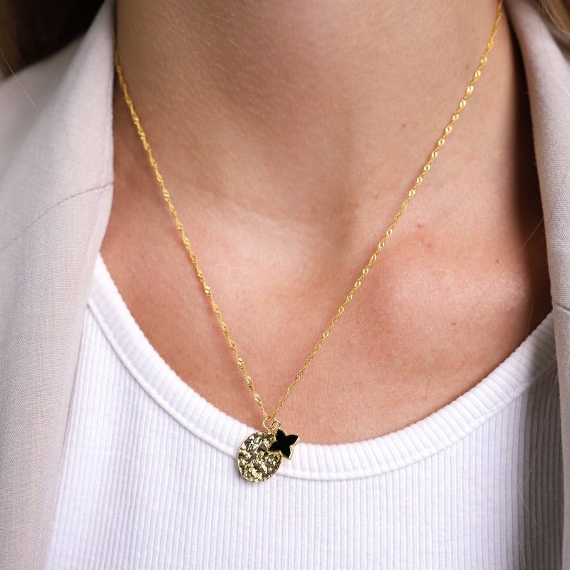 ONYXIA NECKLACE